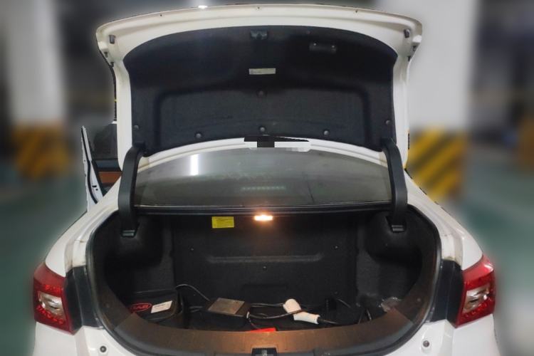 Used BYD Qin New Energy 2015 1.5T Dual-Crown Flagship Plus Edition Trunk