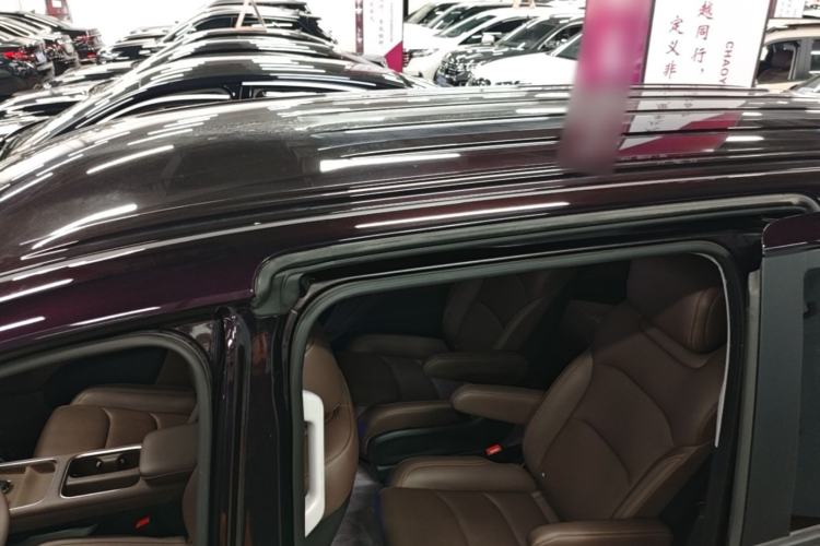 Used Wuling Starlight 730 2025 Model Plug-in Hybrid 125km Luxury Edition