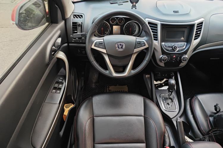 Used CHANGAN CS35 2012 1.6L Automatic Luxury Version China IV Standard Steering Wheel