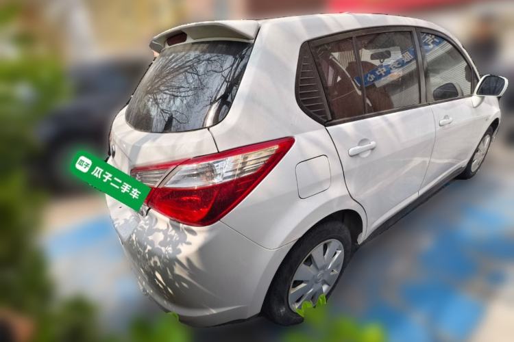 Used Venucia R50 2015 1.6L Manual Fashion Edition Rear Right 45 Deg