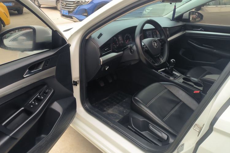 Used Volkswagen Bora 2019 Revised Version 1.5L Manual Fashion Edition China VI Standard