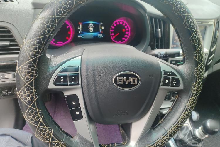 Used BYD Surui 2014 1.5TI Manual Luxury Model
