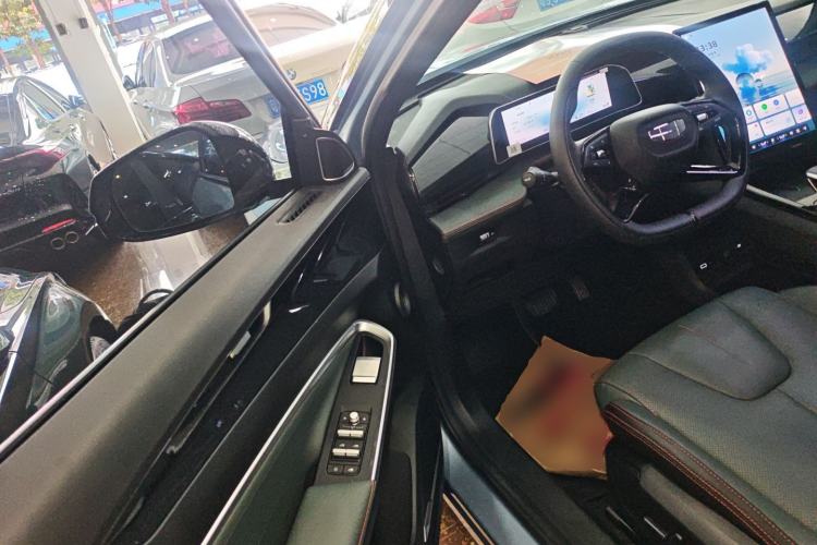 Used Geely Auto Emgrand X7 Sport 2024 1.5TD Smart Connect+