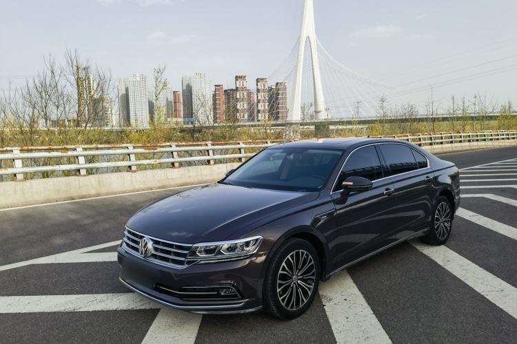 Used Volkswagen Phideon 2018 Revised Version 380TSI Two-Wheel Drive Business Edition Exterior 3