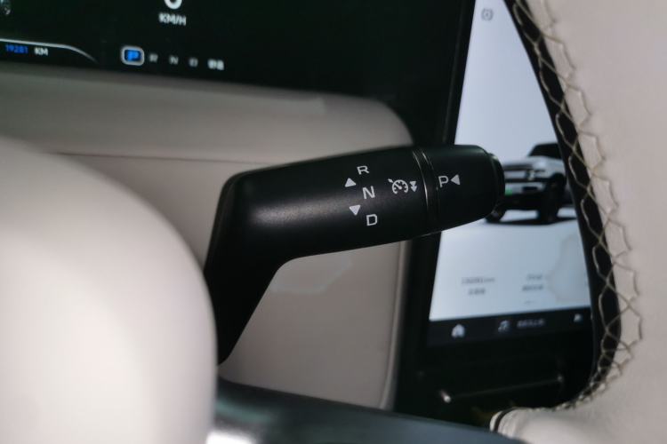 Used iCAR V23 2025 401 Two-Wheel Drive Intelligent Driving Version