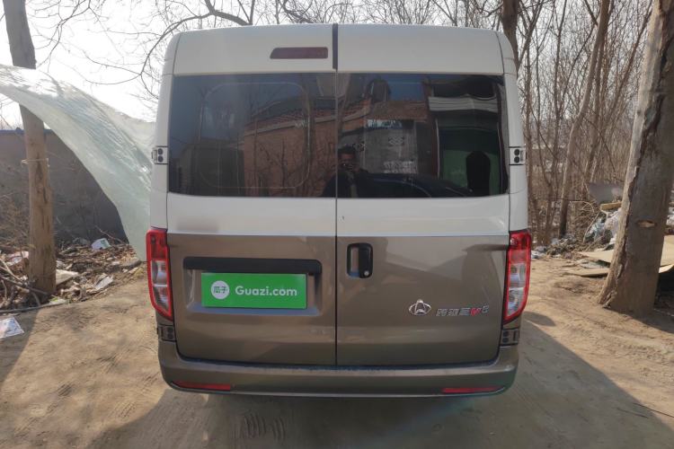 Used CHANGAN KUAYUE Xing V5 
