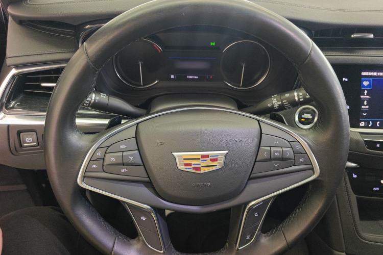 Used Cadillac XT5 2021 28T Luxury Model
