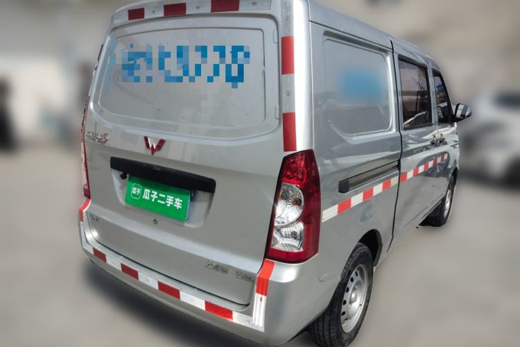 Used Wuling Rongguang 2019 1.2L S Van Standard Model with 5 Seats
