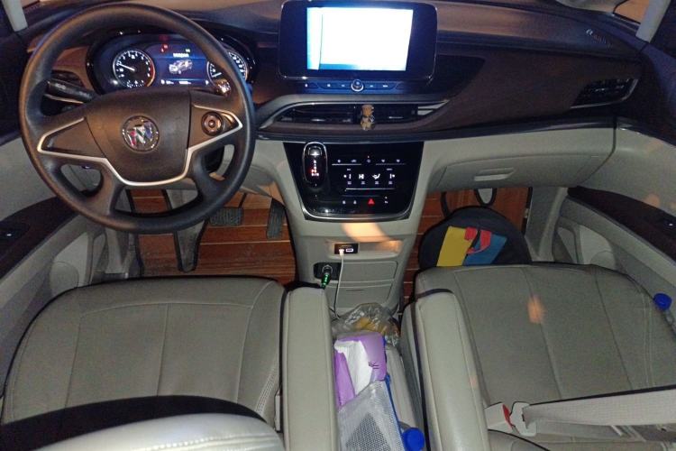 Used Buick GL8 2022 Land Cruiser Executive Class 652T Comfort Model