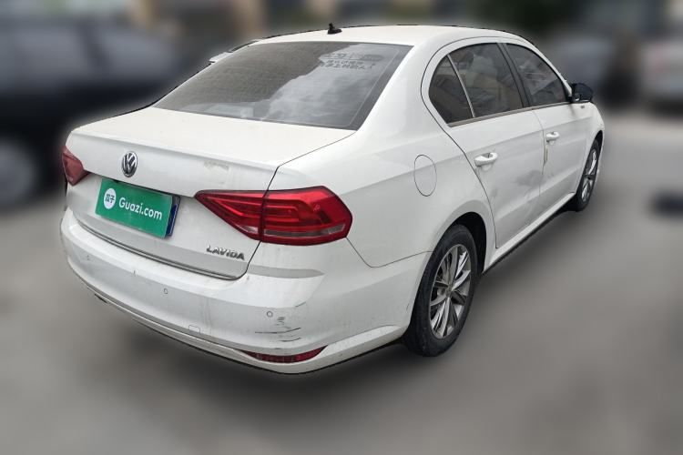 Used Volkswagen Lavida 2017 1.6L Automatic Comfort Edition
