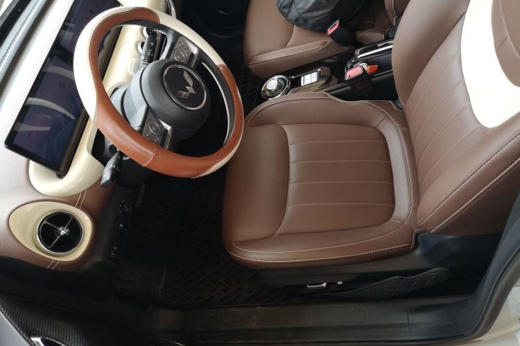 Used Wuling Bingo 2023 410 km Lingxi Deluxe Edition
