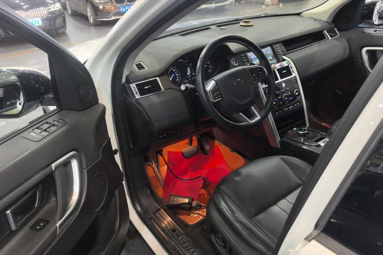 Used Land Rover Discovery Sport 2019 240 PS SE Version China VI Standard
