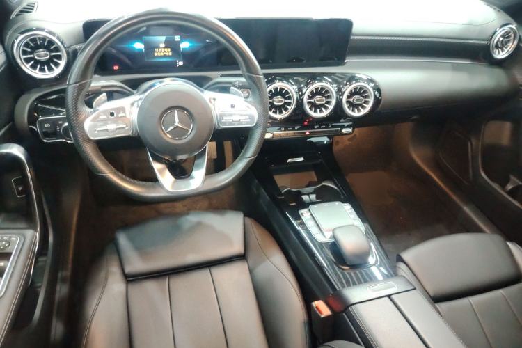 Used Mercedes-Benz A-Class 2022 Restyled A 200 L Sport Sedan Fashion Version Center Console