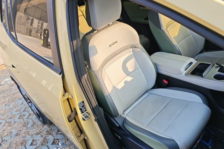 Used AION Y 2023 Plus 510 Tech Edition