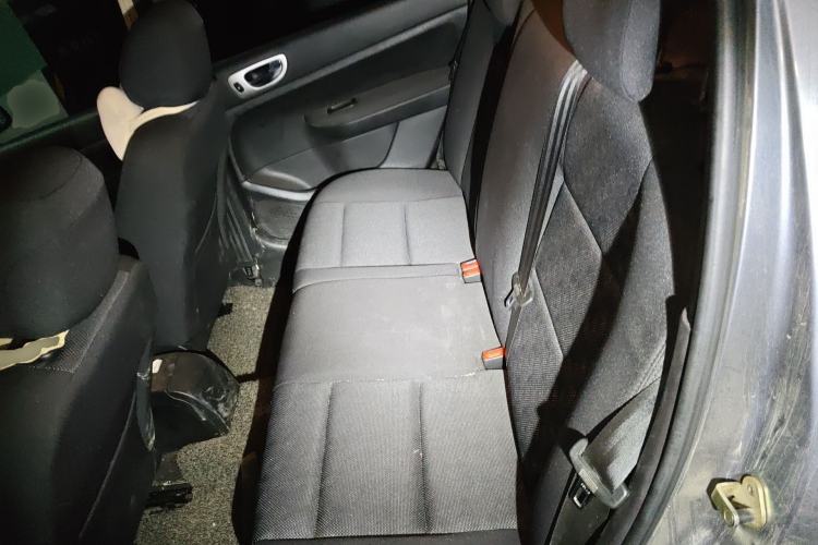 Used Peugeot 307 2010 Sedan 1.6L Automatic Luxury Edition
