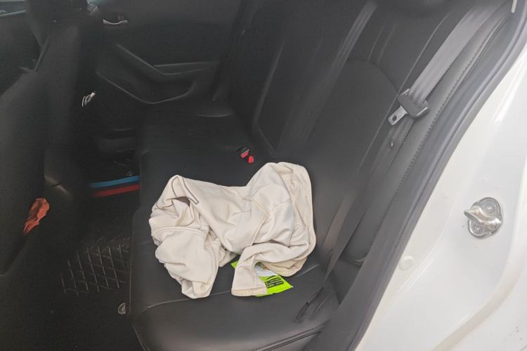 Used Mazda 3 Axela 2017 Sedan 1.5L Manual Comfort Model Emission Standard China V Left Rear Seat