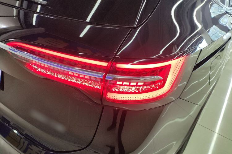 Used Volkswagen Viloran 2024 380TSI Luxury Edition
