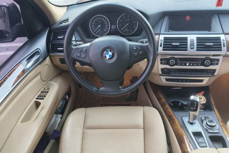 Used BMW X5 2013 xDrive35i Leading Model Steering Wheel