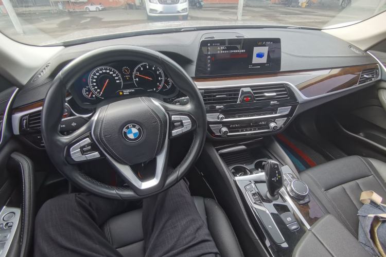 Used BMW 5 Series 2018 525Li Luxury Package