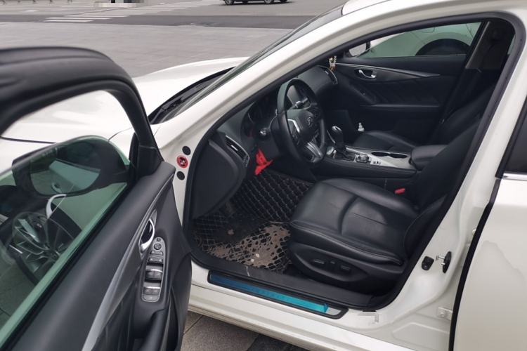 Used Infiniti Q50L 2018 2.0T Enjoyment Version China V Standard