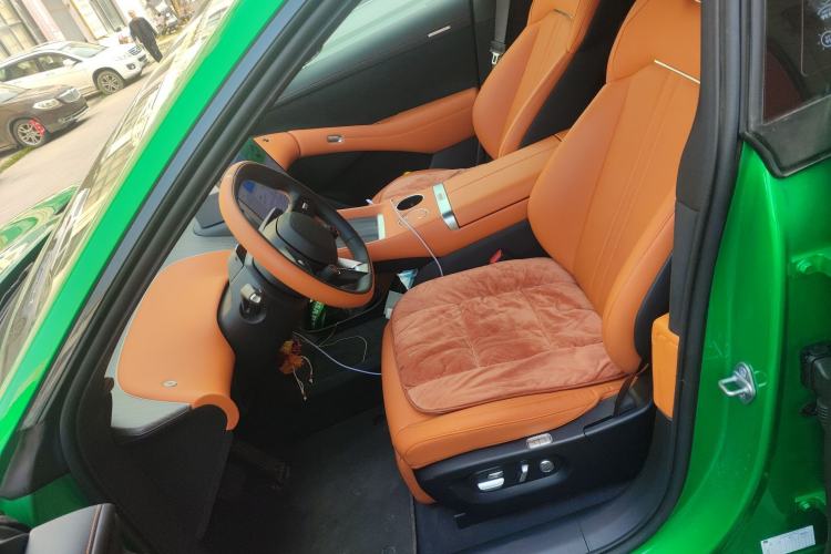 Used Xiaomi Auto YU7 2025 Ultra-Long Range All-Wheel Drive Pro Version
