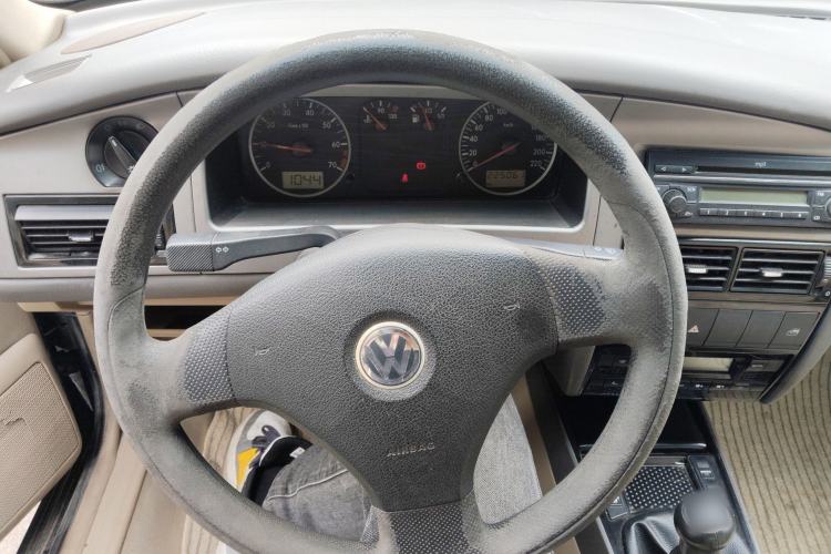 Used Volkswagen Santana Vista 2010 1.6L Manual Sishang Version
