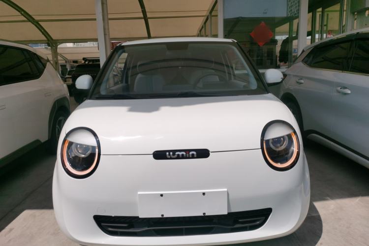 Used CHANGAN NEVO Lumin 2022 155 km – Refreshingly Sweet Edition Front