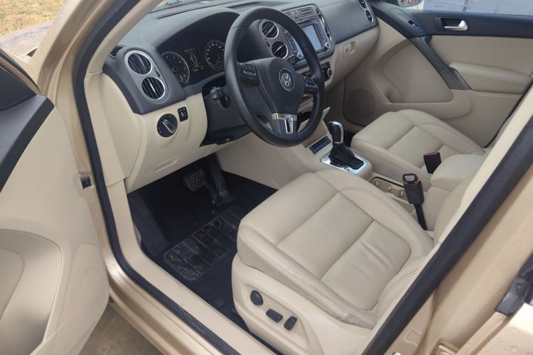 Used Volkswagen Tiguan 2012 1.8TSI Automatic All-Wheel Drive Elite Edition Left Front Seat