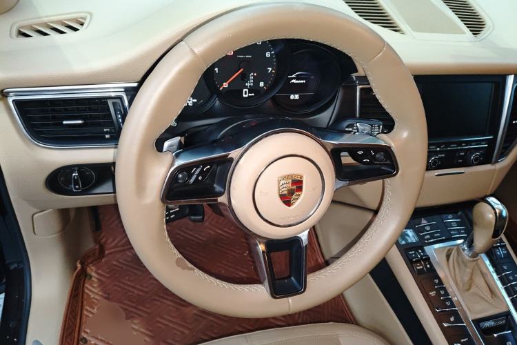 Used Porsche Macan 2014 Macan 2.0T Steering Wheel