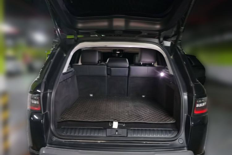 Used Land Rover Range SportNew Energy 2022 P400e SE Trunk