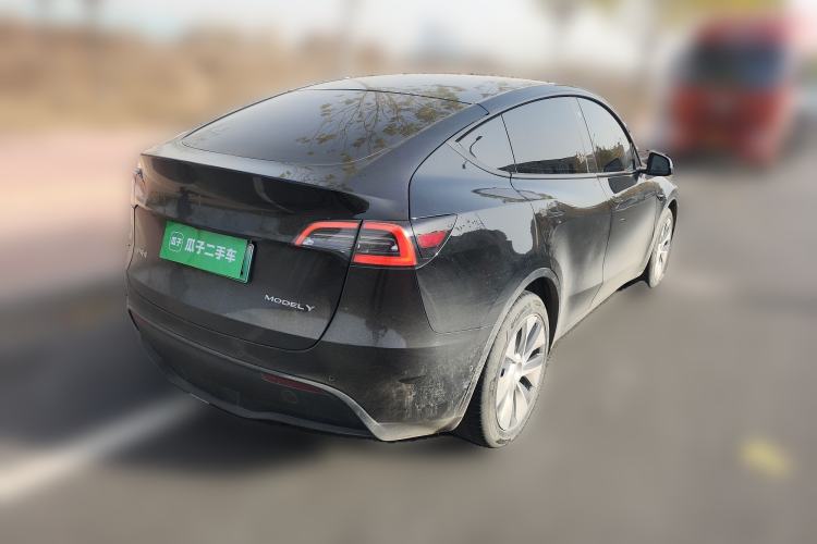 Used Tesla Model Y 2023 Long-Range All-Wheel-Drive Version