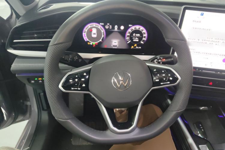 Used Volkswagen Passat 2025 Pro 380TSI Dragon Supreme Edition
