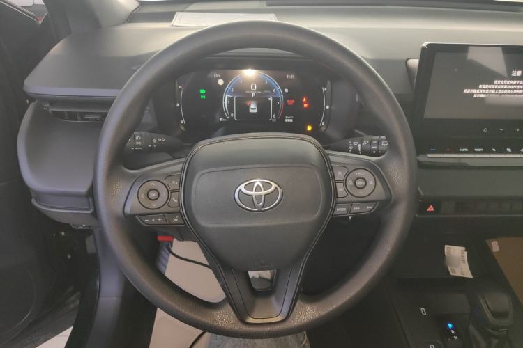 Used Toyota Corolla Cross 2026 Model 2.0L Pioneer Edition
