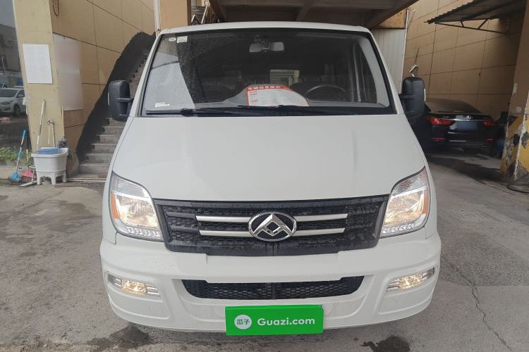 Used SAIC MAXUS Xintu V80 2023 2.0T AMT Classic Aoyuntong Short Wheelbase Ultra-Low Roof 5/6-Seater Front