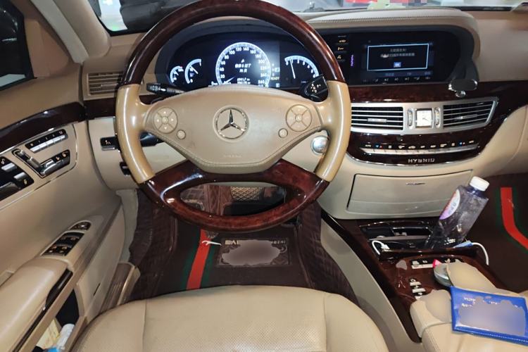 Used Mercedes-Benz S-Class 2012 S 400 L HYBRID Grand Edition Steering Wheel
