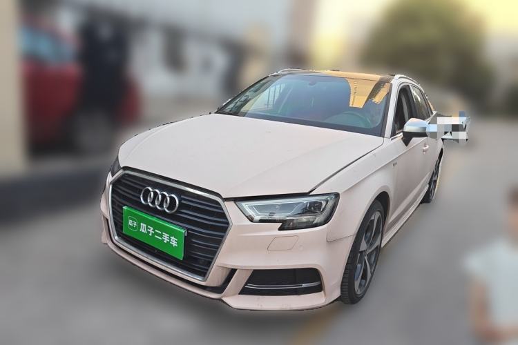 Used Audi A3 2019 Sportback 35 TFSI Sporty Version China VI Guazi used car, China used car export, Used car for sale, Used cars, Cheapest cars for sale