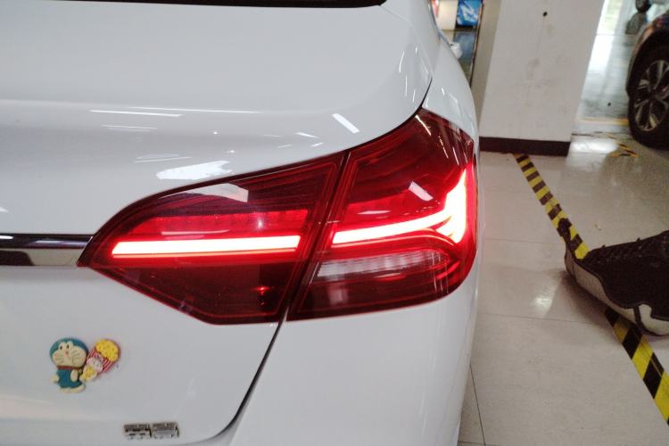 Used Geely Auto Emgrand 2021 UP 1.5L CVT Advanced Edition Right Rear Taillight