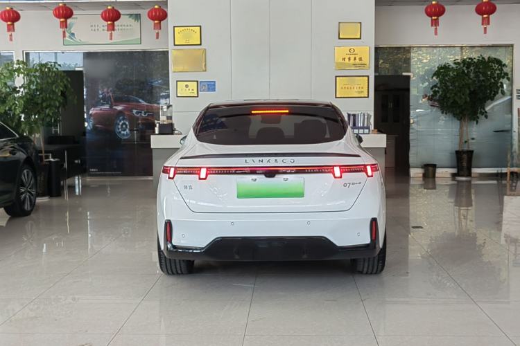 Used Lynk & Co 07 2024 EM-P 126 Long-Range Ultra Exterior 4
