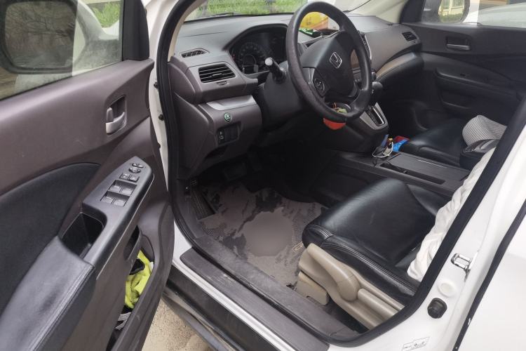 Used Honda CR-V 2012 2.0L two-wheel drive urban version
