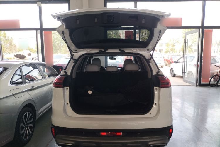 Used Geely Auto Emgrand X7 Sport 2022 1.8TD DCT Zhiya Trim