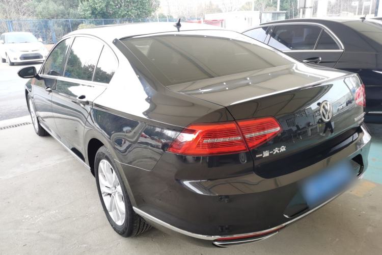 Used Volkswagen Magotan 2019 330TSI DSG Luxury Version China VI Standard
