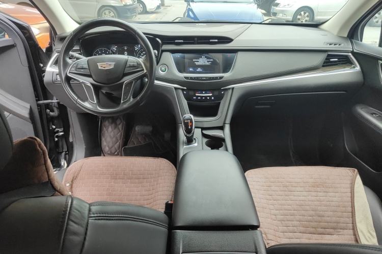 Used Cadillac XT5 2018 25T Luxury Model
