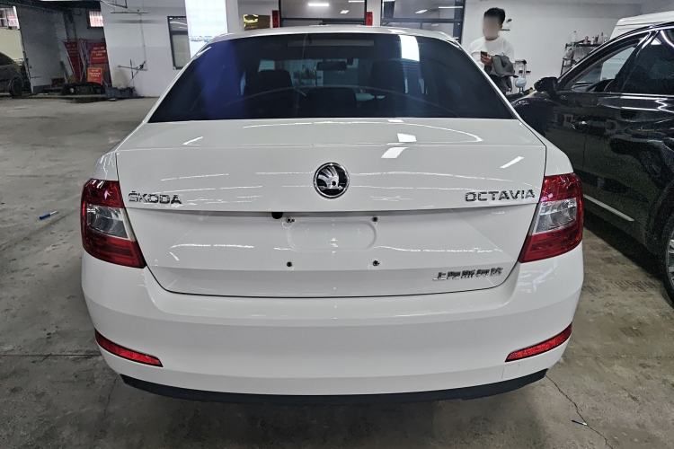 Used Skoda Octavia 2017 Classic Model 1.6L Automatic Standard Edition
