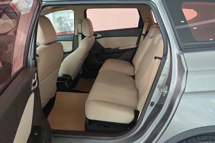 Used Baojun 310W 2017 1.5L Manual Comfort Version China V