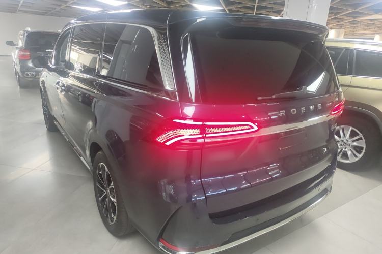 Used Roewe iMAX8 2021 400TGI Supreme Series Prestige Edition Rear Left 45 Deg