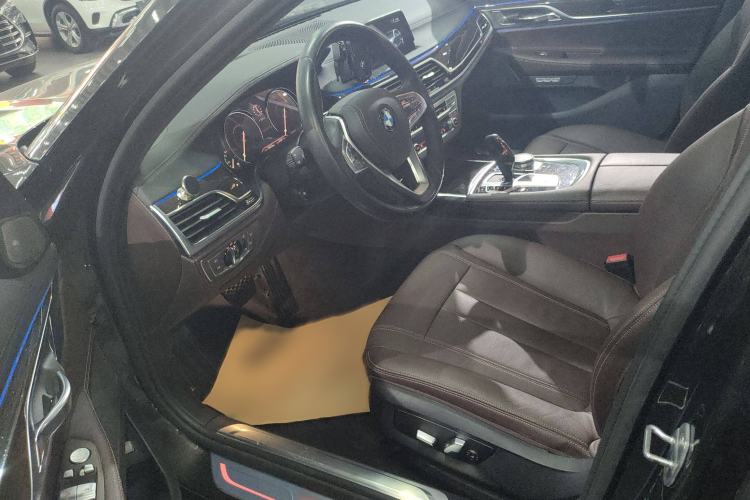 Used BMW 7 Series 2016 730Li Leading Model
