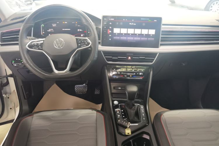 Used Volkswagen Tiguan L New Energy 2023 430 PHEV Plug-in Hybrid Flagship Edition Center Console