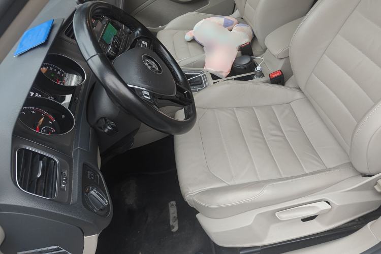 Used Volkswagen Golf 2015 1.4TSI Automatic Luxury Model
