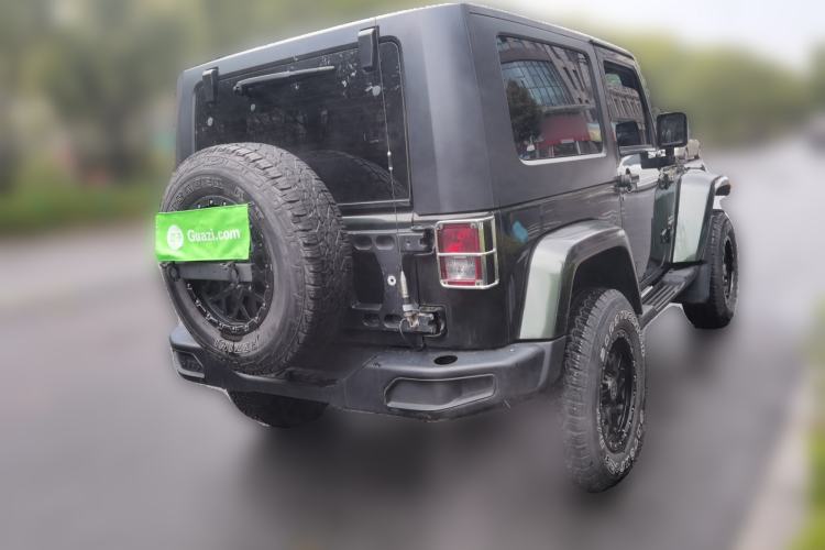 Used Jeep Wrangler 2010 3.8L Sahara two-door model