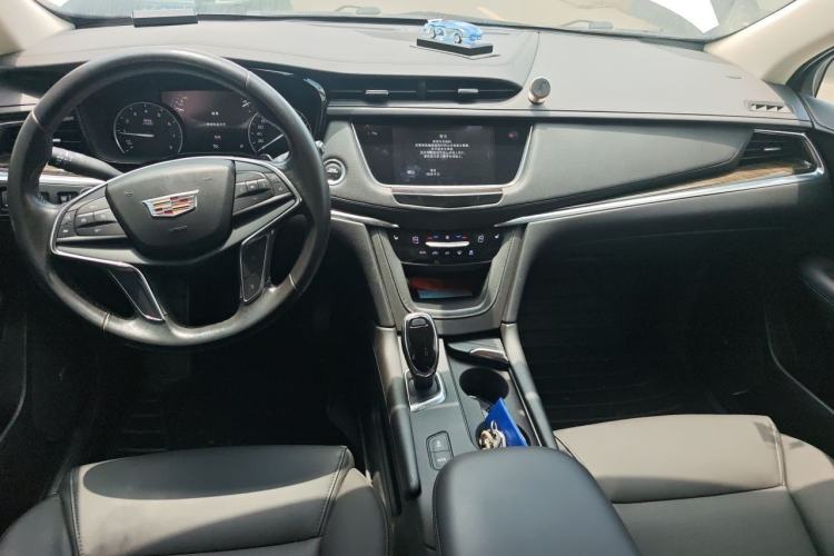 Used Cadillac XT5 2018 25T Luxury Model